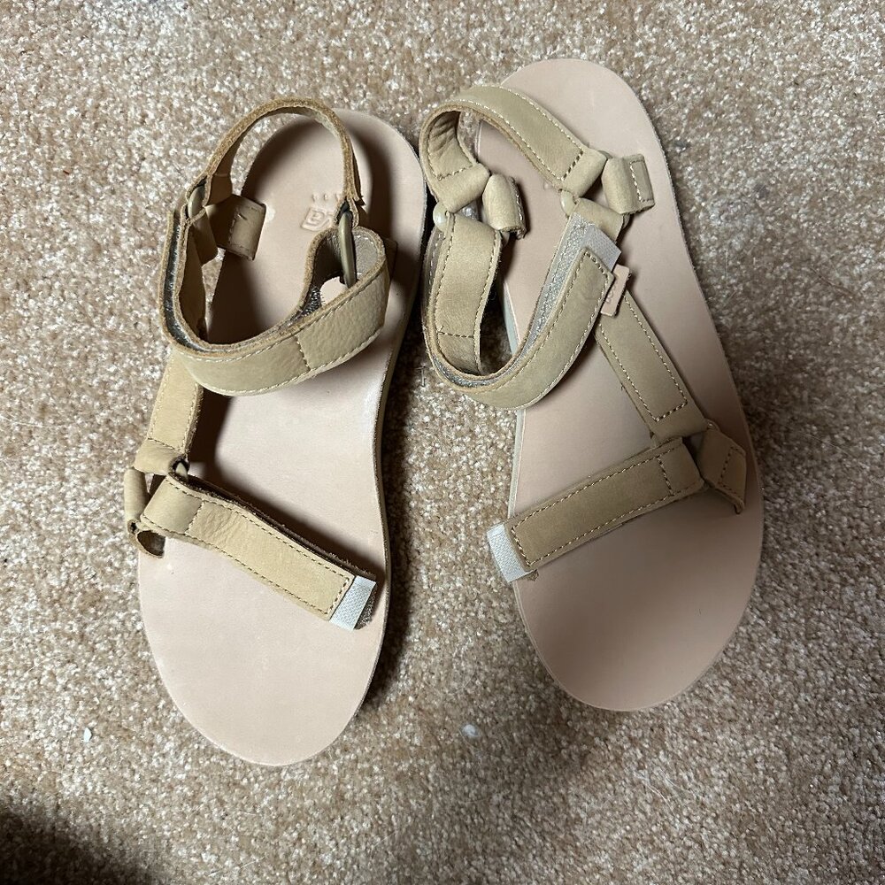 Brand New Teva Sandals 9